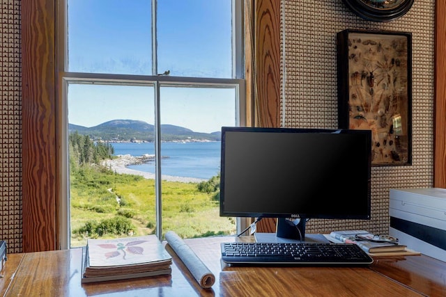 11 Bunkers Ledge Ln, Cranberry Isles, ME 04625 - interior space