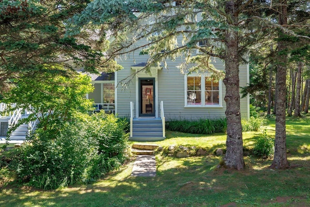 11 Bunkers Ledge Ln, Cranberry Isles, ME 04625 - entrance to property with a lawn