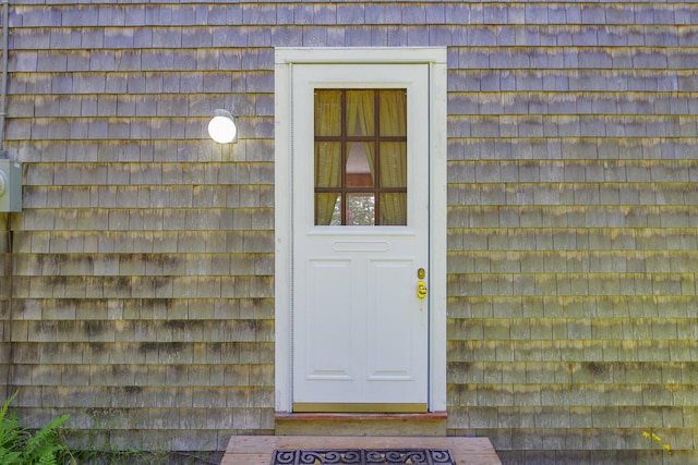 view of property entrance