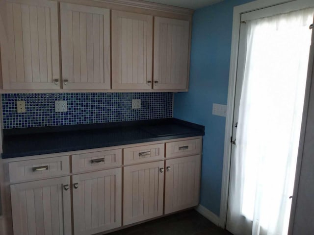 kitchen featuring decorative backsplash