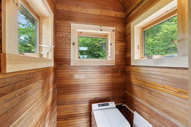 view of sauna / steam room