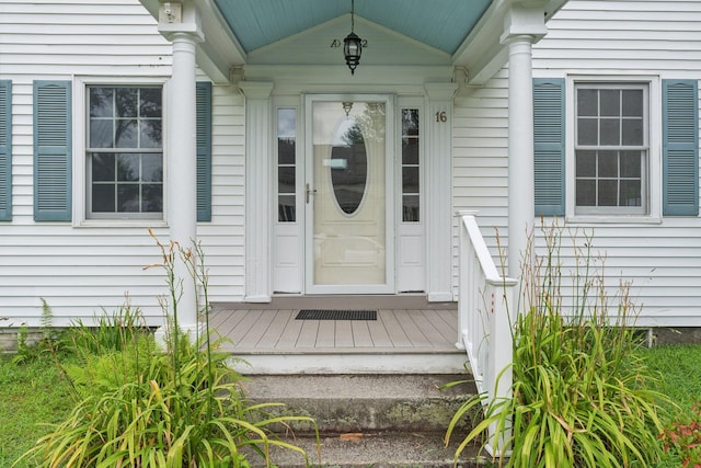 view of property entrance