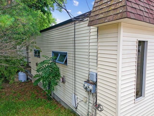 view of property exterior