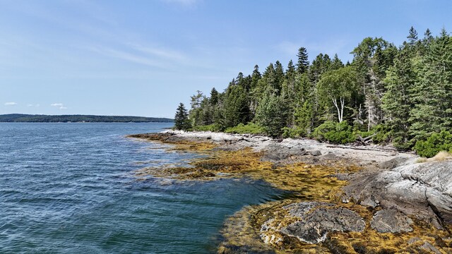 LOT003-B Long Is, Blue Hill, ME 04614