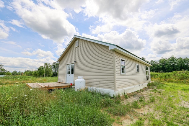 view of property exterior