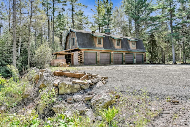 view of front facade with a garage