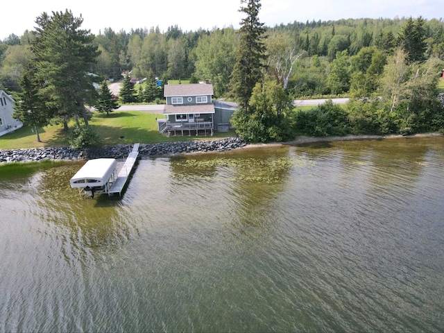 bird's eye view featuring a water view