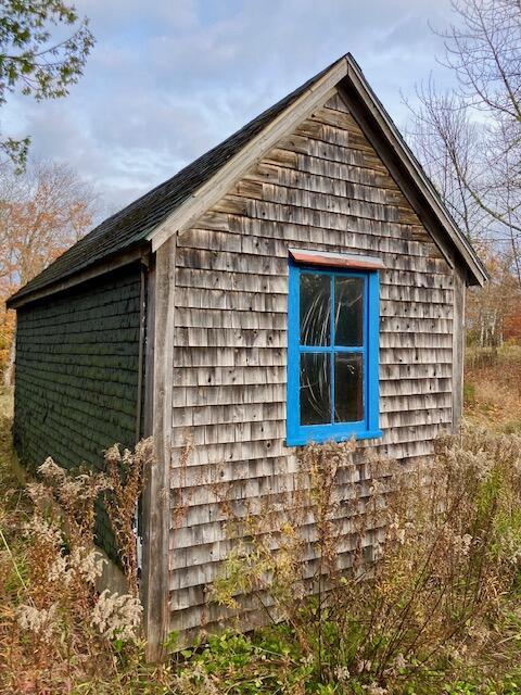 38 Kingsbury Ln, Perry, ME 04667 - view of side of home with an outdoor structure