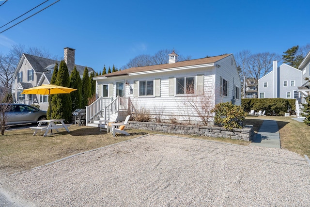 view of front of home featuring a residential view