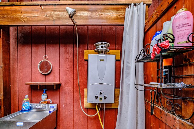 room details with sink and water heater