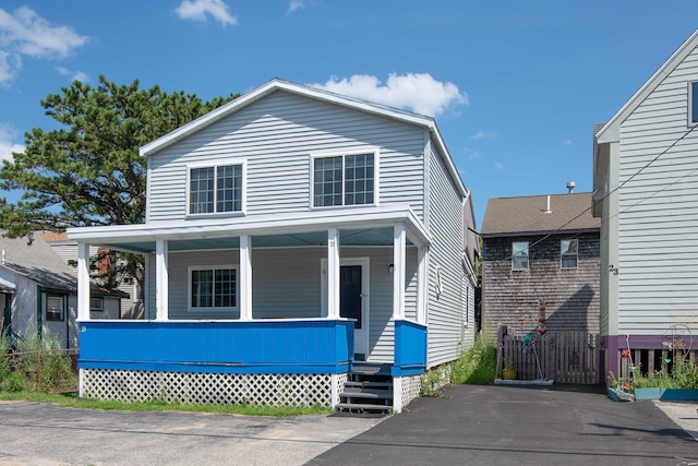 view of front of home with covered porch