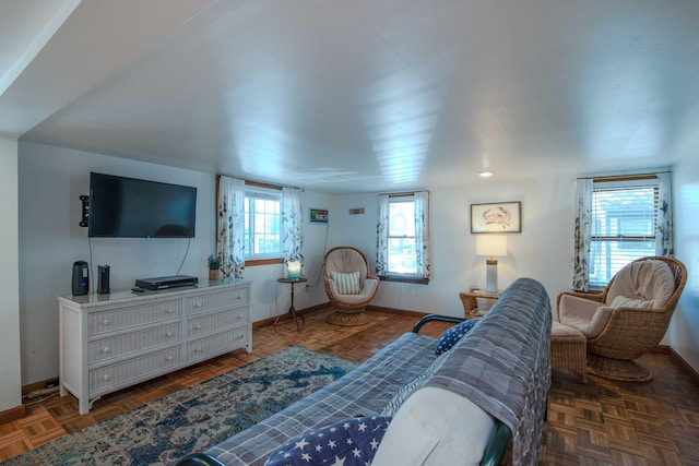 living area with baseboards