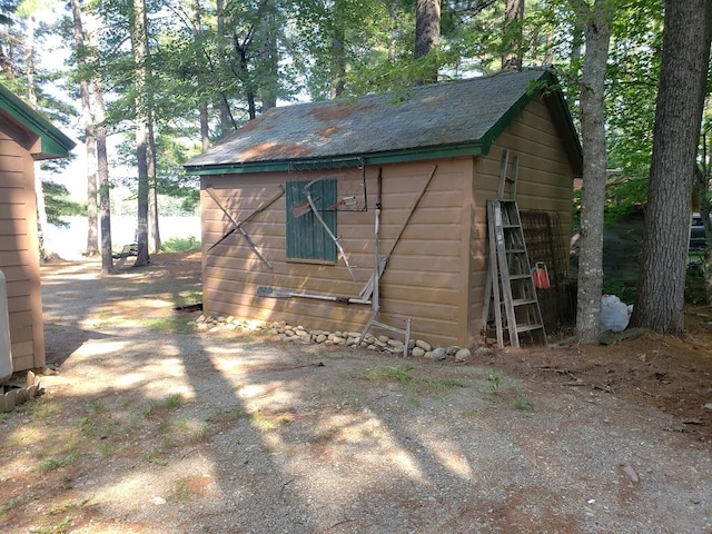 view of outbuilding