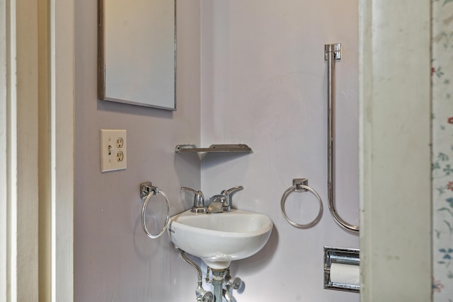 4 Wilson St, Topsham, ME 04086 - view of bathroom