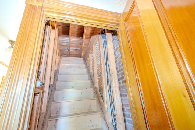443 S Union Rd, Union, ME 04862 - view of staircase