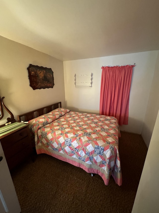 bedroom featuring carpet flooring