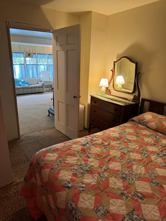 bedroom with carpet