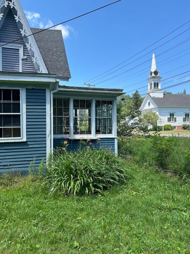 view of side of property