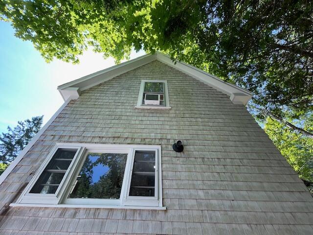 11 Sardine Way, Lubec, ME 04652 - view of side of home