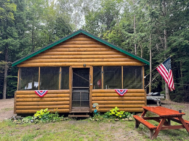 view of outbuilding