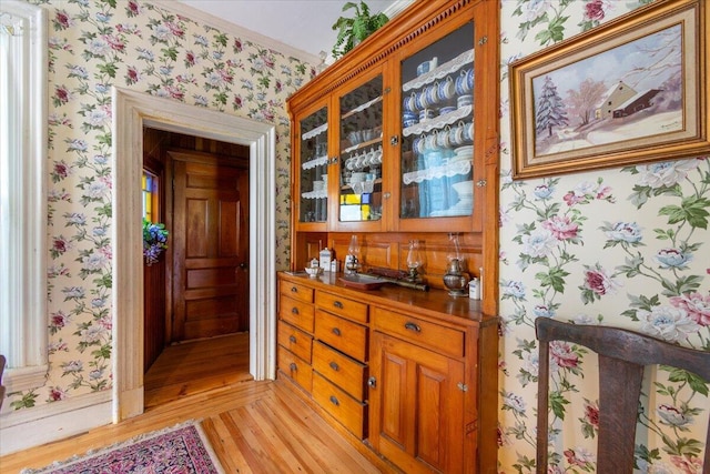 292300 Main Rd, Islesboro, ME 04848 - bar with wallpapered walls and light wood-style floors