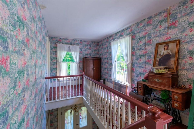 292300 Main Rd, Islesboro, ME 04848 - bedroom with wallpapered walls