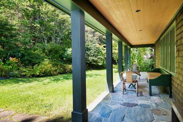 41 Sandpiper Ln, Bristol, ME 04539 - view of sunroom