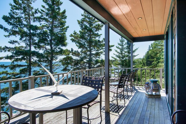 41 Sandpiper Ln, Bristol, ME 04539 - deck with outdoor dining area