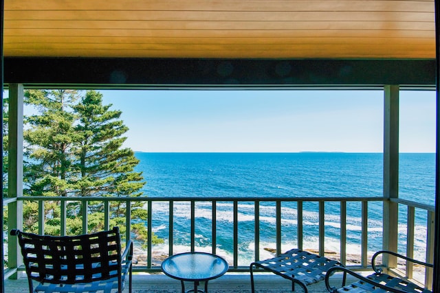 41 Sandpiper Ln, Bristol, ME 04539 - balcony featuring a water view