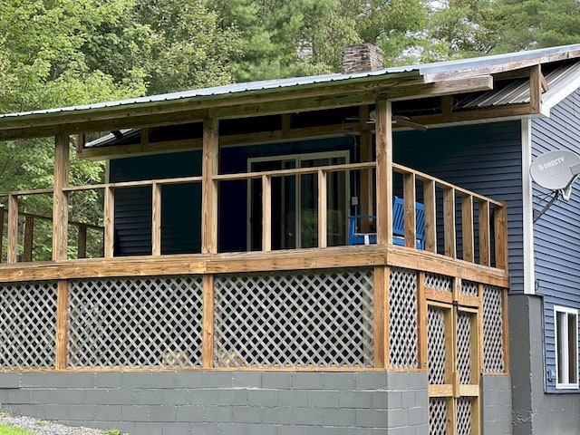 exterior space with an outbuilding