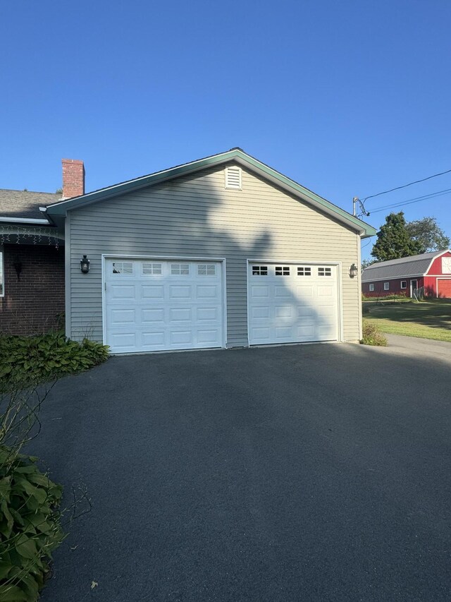 265 Main Rd, Bradford, ME 04410 - garage with driveway
