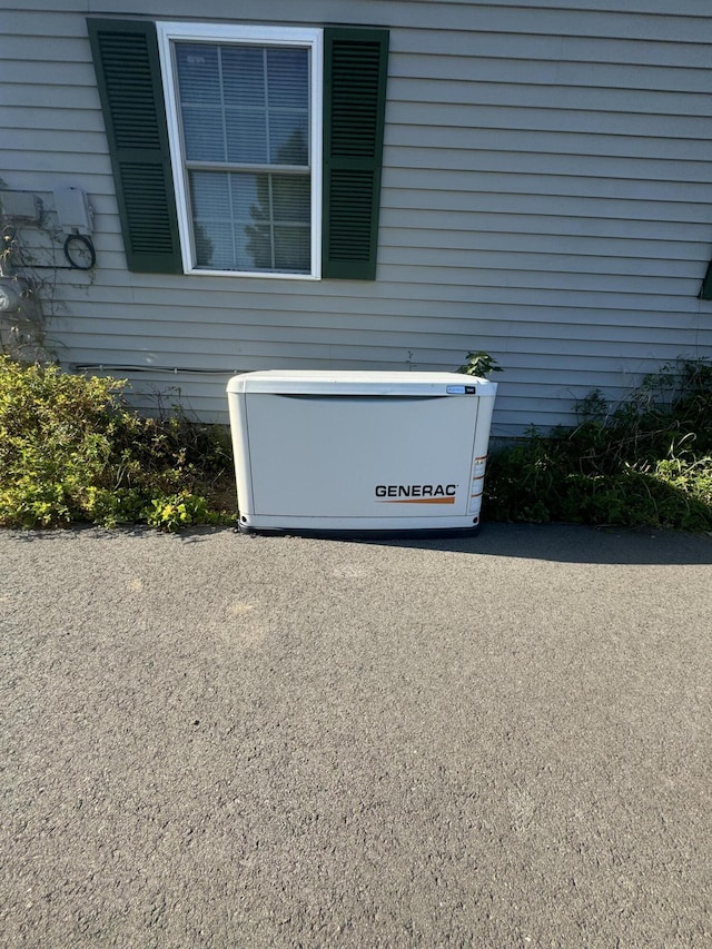 265 Main Rd, Bradford, ME 04410 - details featuring a power unit