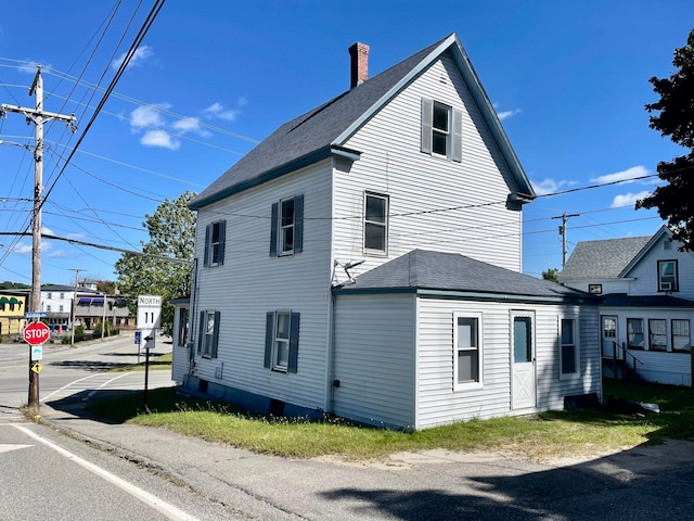 view of home's exterior