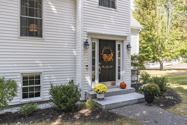 view of property entrance