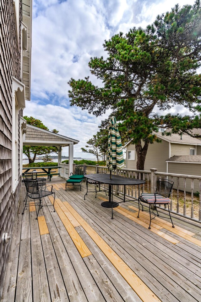 view of wooden deck