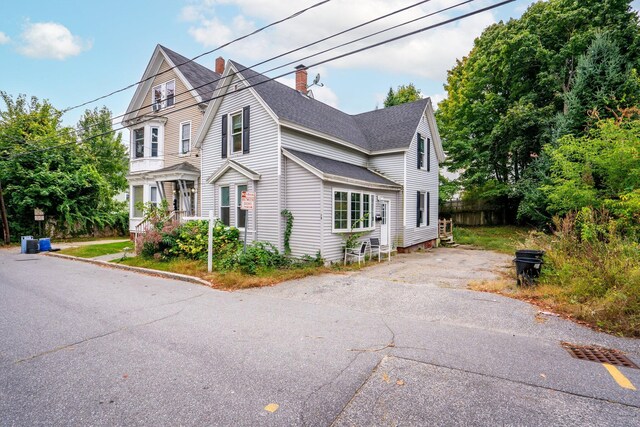 view of front of house