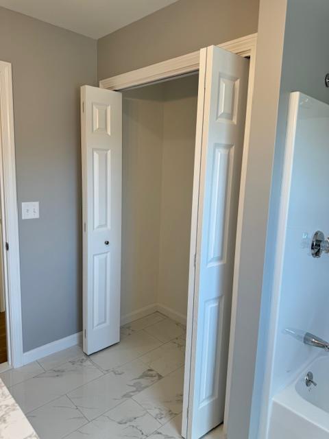 bathroom featuring shower / bathing tub combination