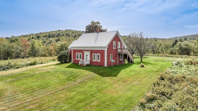 exterior space with a yard