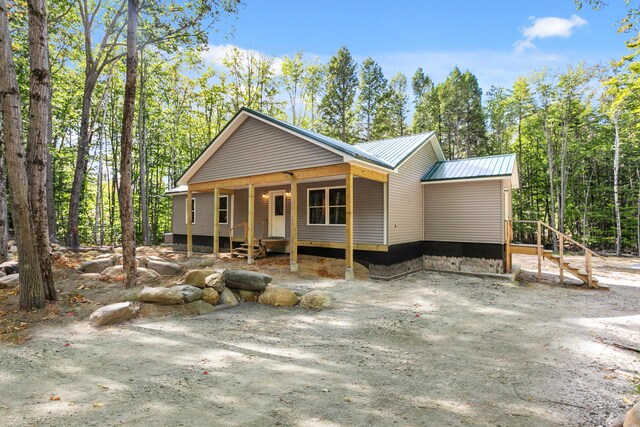 view of front of house with a porch