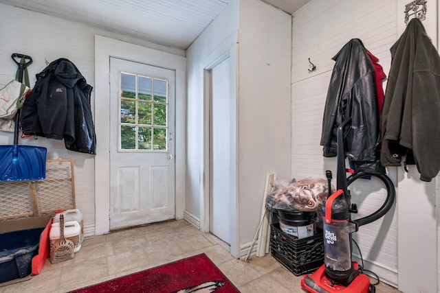 view of mudroom