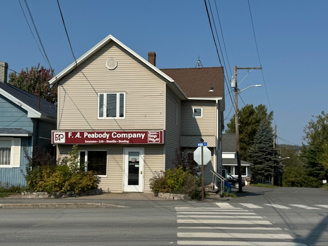 view of front of house