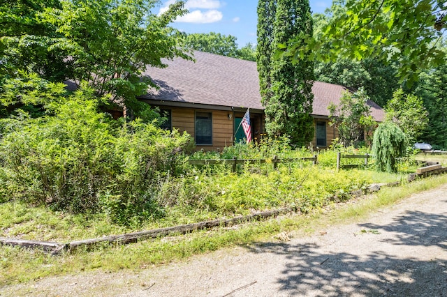 view of front of property