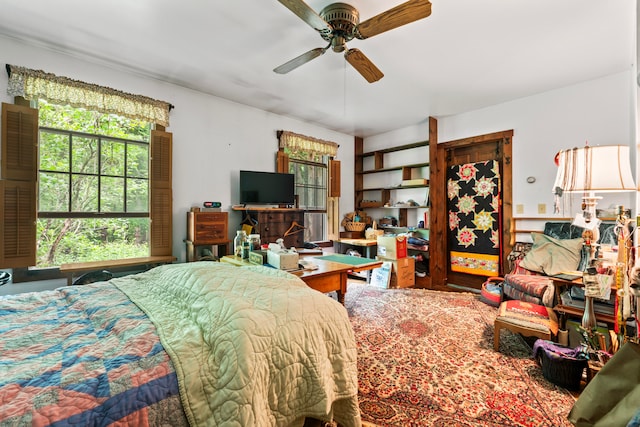 bedroom featuring ceiling fan