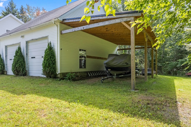 view of side of home featuring a lawn