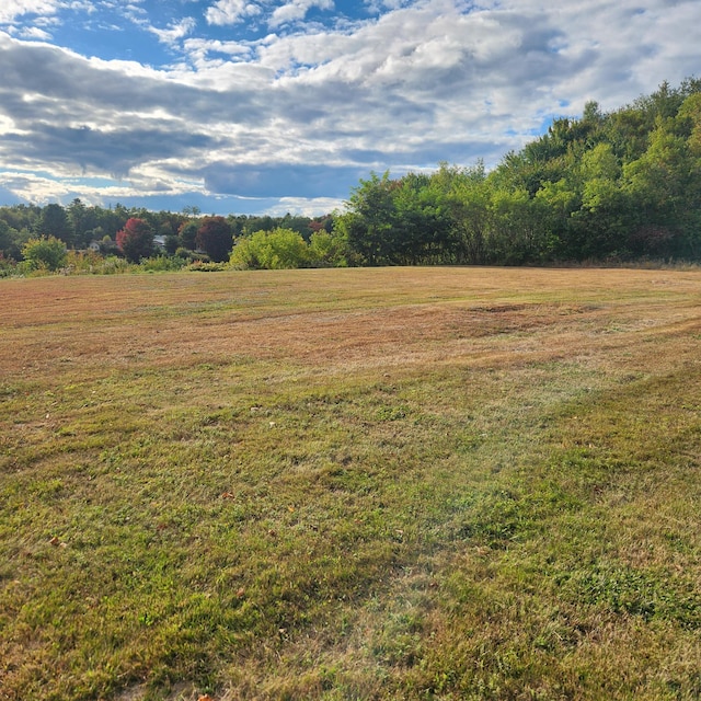 72 Water St, Howland, ME 04448