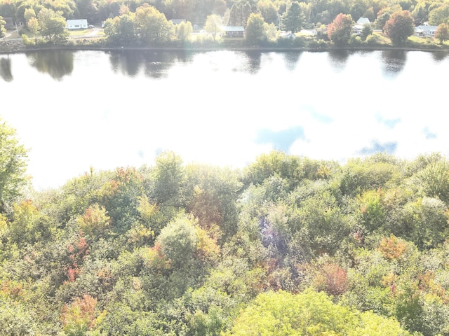 72 Water St, Howland, ME 04448