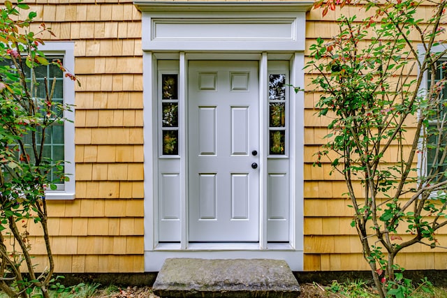 view of property entrance