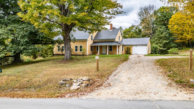 view of front of home featuring a porch and a front yard