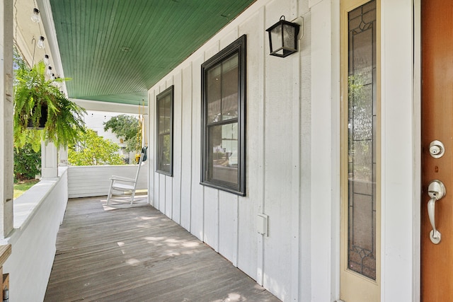 deck with covered porch