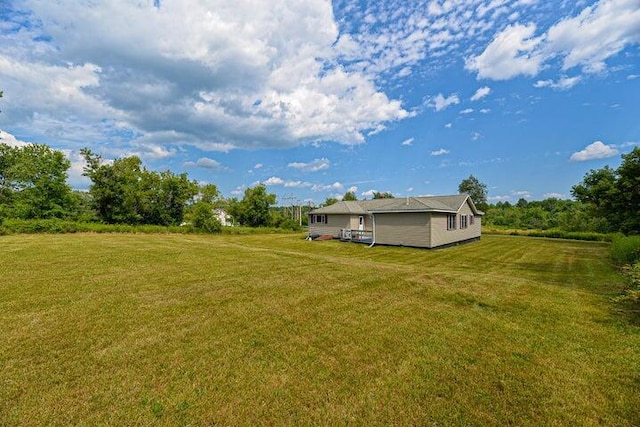 832 College St, Lewiston, ME 04240 - view of grassy yard